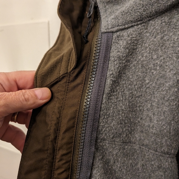 Columbia size Large Omni-tech multilayer coat with hood - Picture 2 of 6